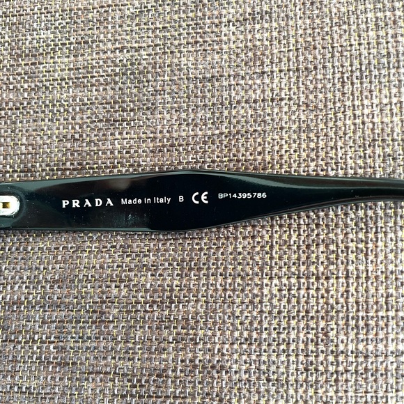 Prada Eyewear - Picture 6 of 7